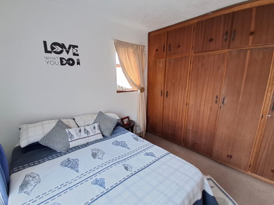2 Bedroom Property for Sale in Beacon Bay Eastern Cape